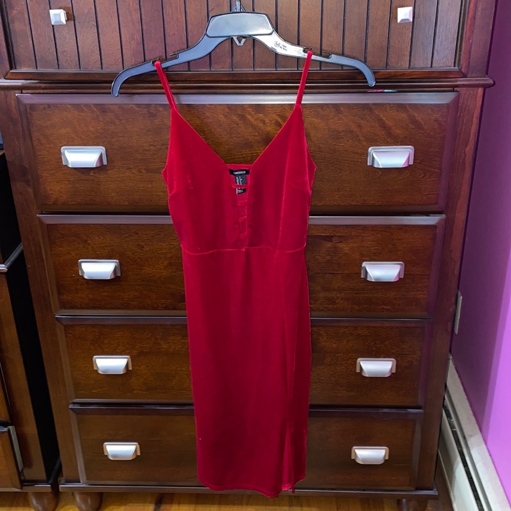 Red Velvet Forever21 Evening Dress 💋